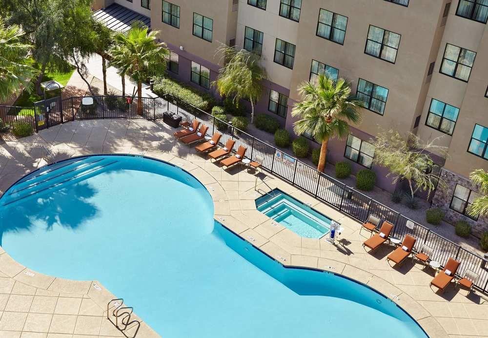 Courtyard Phoenix North / Happy Valley Luaran gambar