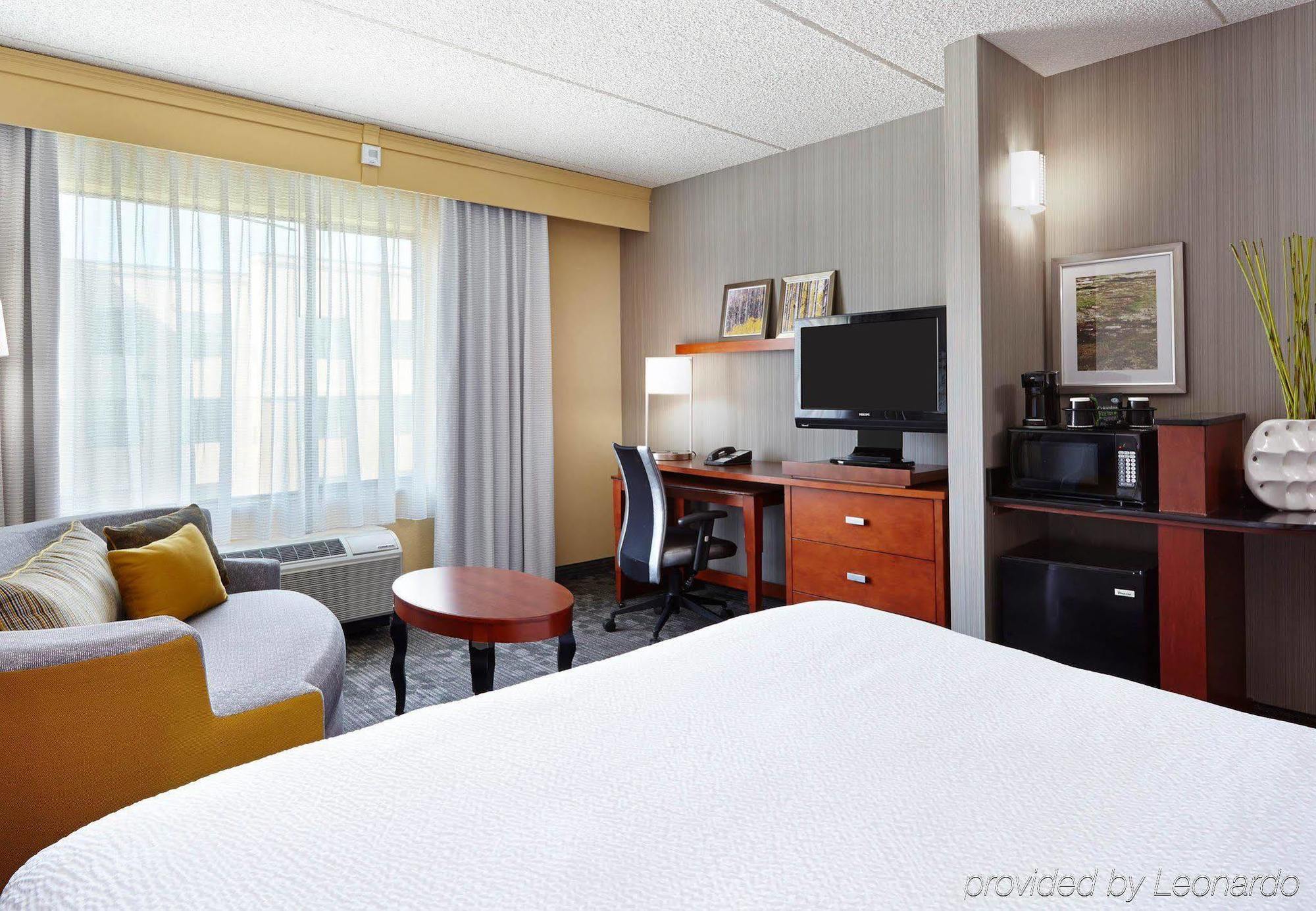 Courtyard Phoenix North / Happy Valley Luaran gambar