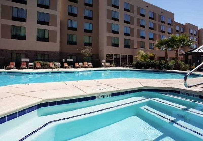 Courtyard Phoenix North / Happy Valley Kemudahan gambar